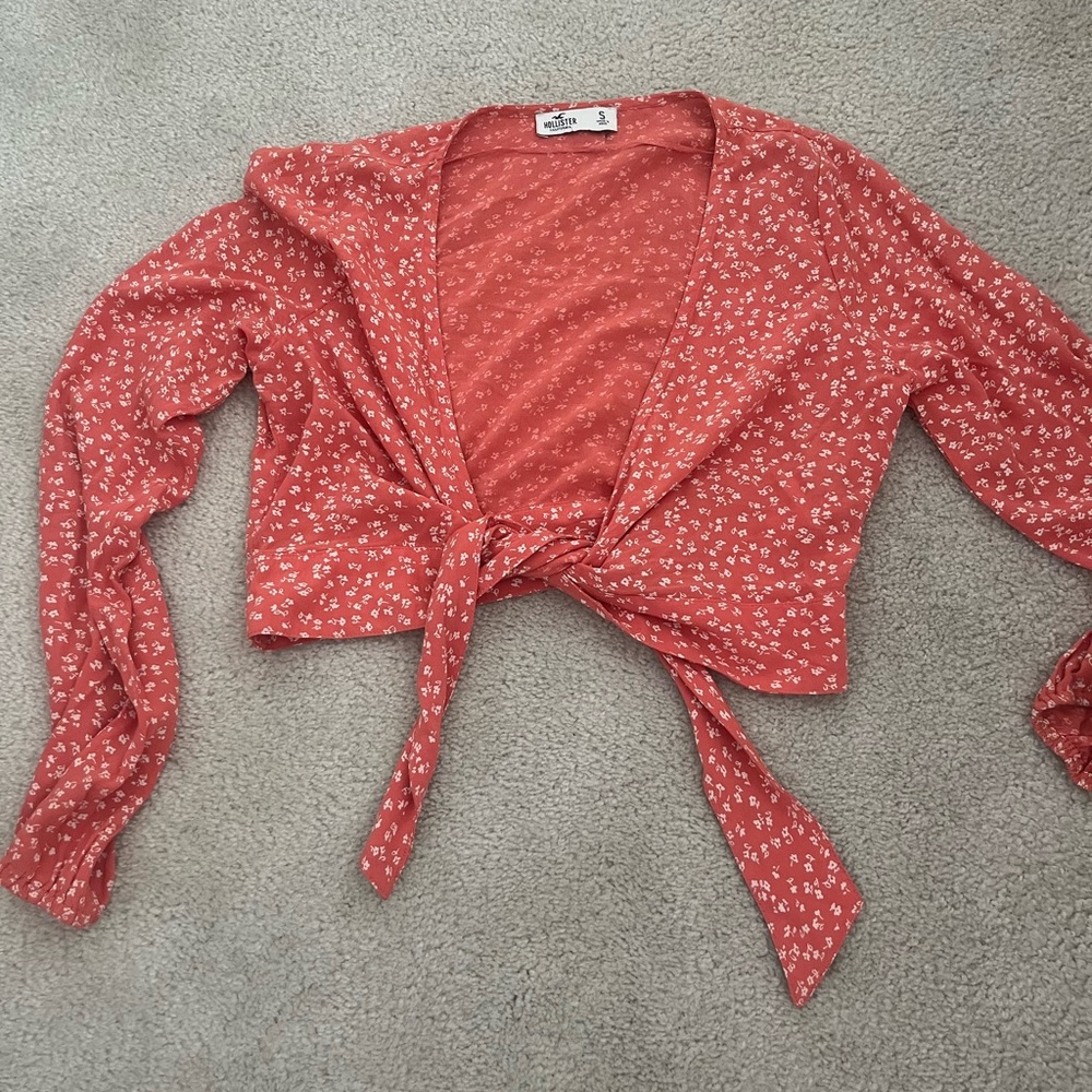 hollister wrap and tie in front blouse